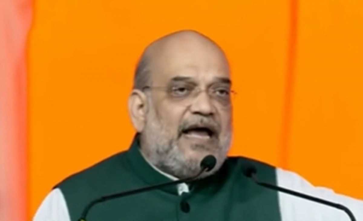 गुजरात चुनाव से पहले अमित शाह ने जनता से कांग्रेस के प्रचार और वादों के बहकावे में नहीं आने का किया अपील गुजरात चुनाव से पहले अमित शाह ने जनता से कांग्रेस के प्रचार और वादों के बहकावे में नहीं आने का किया अपील